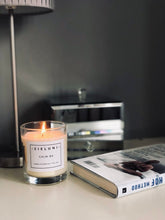 Load image into Gallery viewer, Calm Me - Lavender essential oil candle
